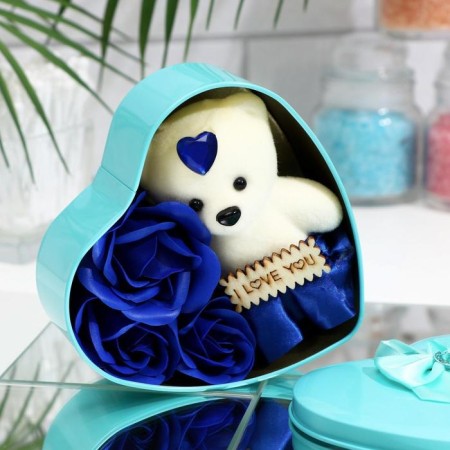 Soap roses and a bear cub, set