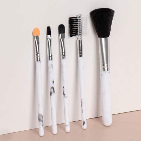 A set of makeup brushes "marble", 5 objects, white/black color-2