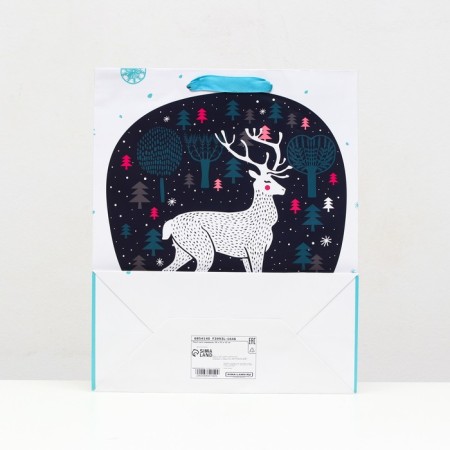 Laminated "New Year Deer" package 26 x 12 x 32 cm-3