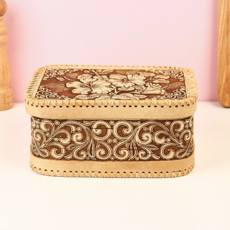 Batonnitsa "Lilia", on the hinges, 22.5 × 16 × 11 cm, birch bark-1