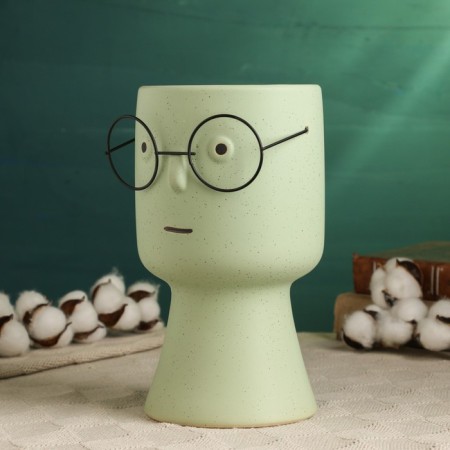 The pot "one that survived" 14x24cm, light green-2