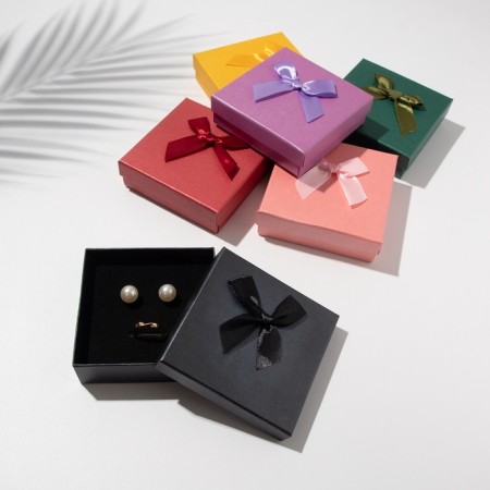 Gift box for the set "velor", 9 × 9, color mix-1