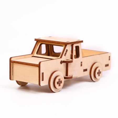 Pickup Model-Model-Model-1