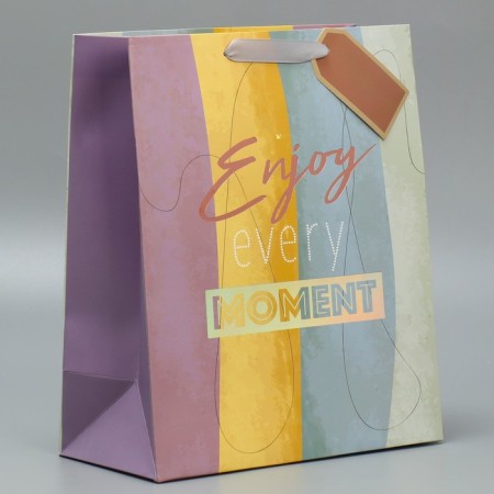 Gift package laminated, packaging, “catch the moment”, 25.4 x 30.5 x 12.7 cm-1