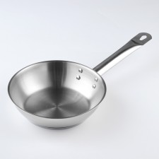 The frying pan “General catering”, d = 20 cm, the thickness of the case is 0.6 mm, the bottom is 3.5 mm, with the heat distribution layer, induction