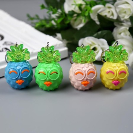 Light Light on the Ring "Fashionable Pineapple" flashes mix 5x3x3.5 cm-3