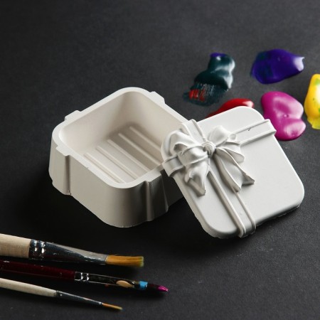 Figure for coloring "Casket with a bow" 7.5x7.5x3cm