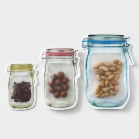 Storage packages with a “jar” latch, 0.9 l, 0.5 l, 0.15 liters