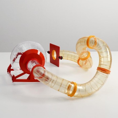 Labyrinth No. 7 with a transition and a ball of 18 cm (7 pipe elements, diameter 6 cm), a mix of flowers-7