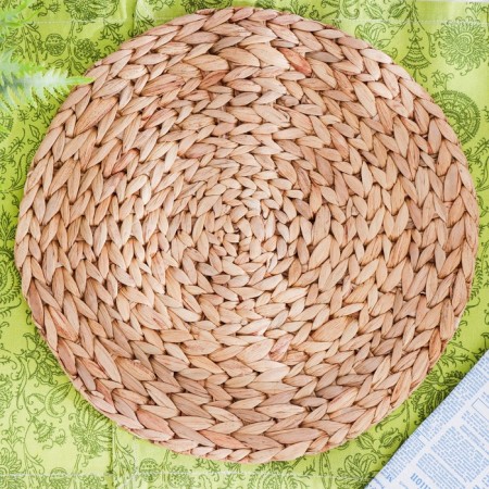 Serving napkin, d = 37 cm, water hyacinth-1