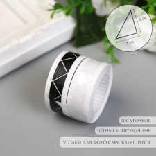 A set of corners with a pocket for photos of 250 corners 