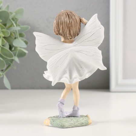 Polystone souvenir "Baby in white with wings" 8.5x5x13 cm-2