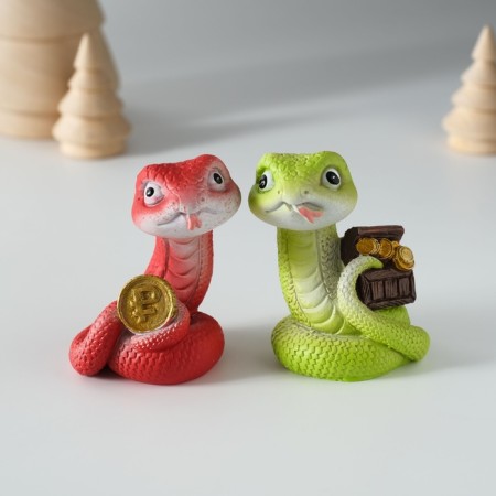 Polystone souvenir "Snake with a symbol of wealth" mix 4x3.5x6.5 cm-1
