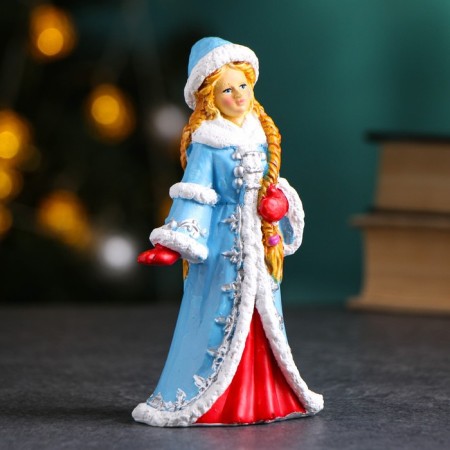 New Year's figure "Snow Maiden in red mittens" 7x5x14cm