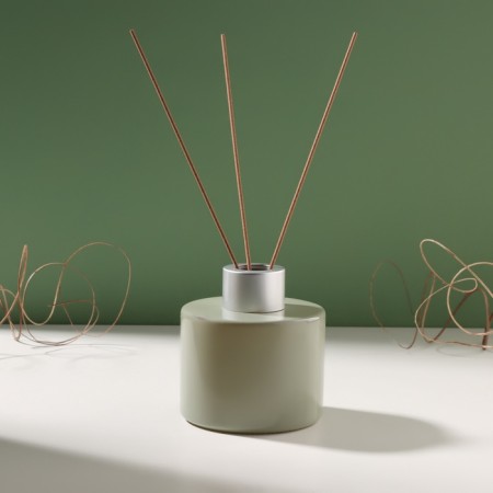 Diffusor for essential oils with a lid "Oliva" Gloss 100 ml 7x7x7.5 cm-3