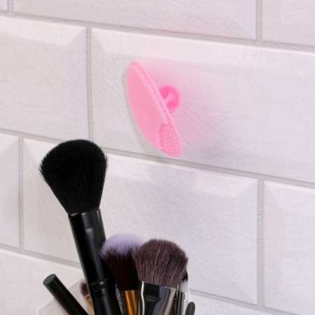 Washing brush "Oval" on a suction cup, 6.3 × 5 cm, color mix-8