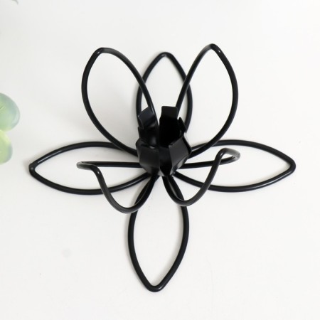 Summary Metal per 1 candle "Lily contours" d-2 cm black 13x13x6.5 cm-3