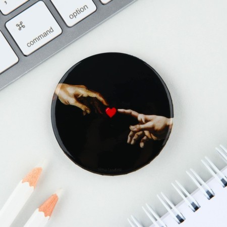 The icon "Hands - Heart", D = 5.6 cm-2