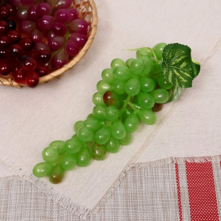 Ovalnaya grapes 24 cm 60 berries, mix