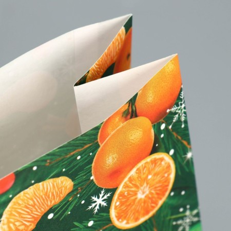 A package without handles “Dreams will surely come true”, tangerines, 10 x 19.5 x 7 cm, New Year-5