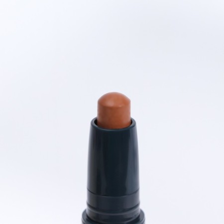 Cont around the face for a double: Contour and highlighter-8