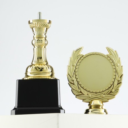Cup 068, award figure, gold, plastic stand, 25 x 8 x 7.5 cm.-3