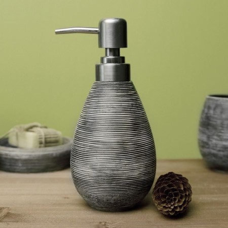 Brushy liquid dispenser-1