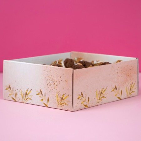 The box is self-assembly, the cover is, with the window, "serenity" 14.5 x 14.5 x 6 cm-6