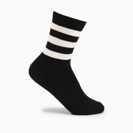 Golphs are children, black color with white stripes, size 14-16