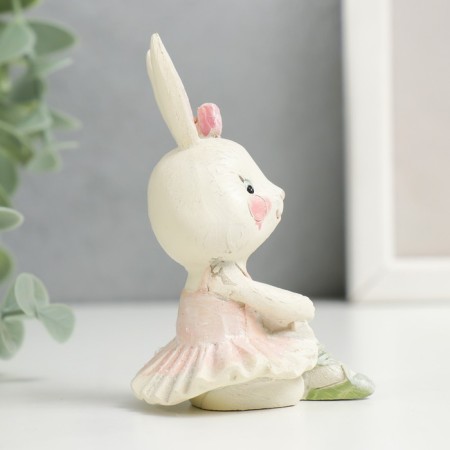 Polystone souvenir "Little bunny-ballerina, warm-up" 8x5x5.5 cm-1
