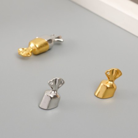 Magnetic metal castle "Candy" gold and silver 1x3x1 cm-1