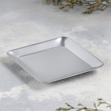 Square Benum Square Metal for one candle, 10x1.1 cm, silver-1