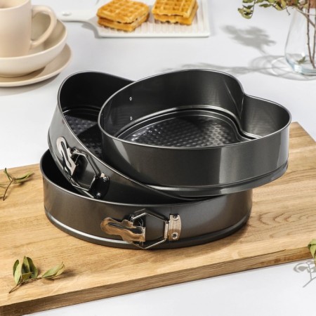 A set of forms for baking the connective share "Elin. Heart ”, 3 subjects: 23/25/29 × 6 cm, anti -stick coating, black color-1