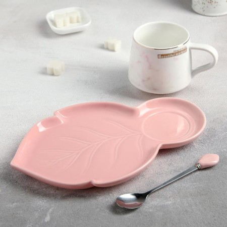 Tea couple ceramic "leaf", 3 objects: a cup 320 ml, a saucer 25.5 × 16 cm, a spoon, pink color-1