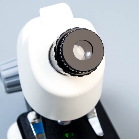 Microscope "Young Biologist" Frendering to x1200, white, backlight-3