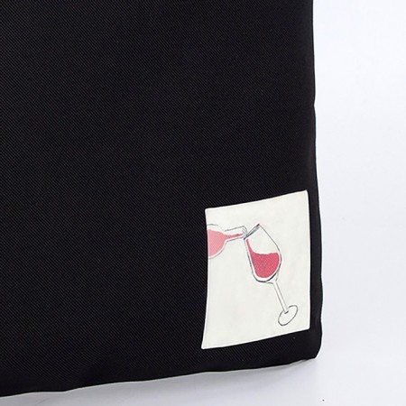 Shoper with a holographic patch of Wine?-4