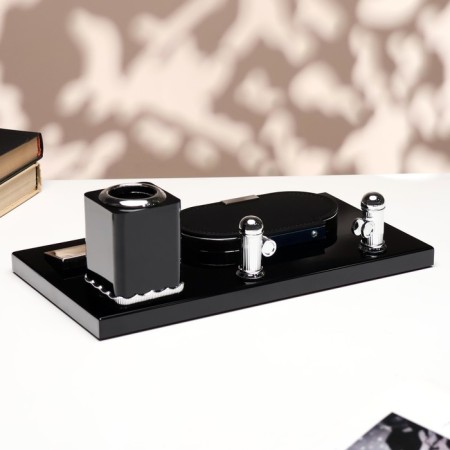 Table of desktop stationery 4V1-2