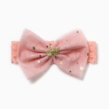 A bandage to hold the hairstyle of the crumb I am a 