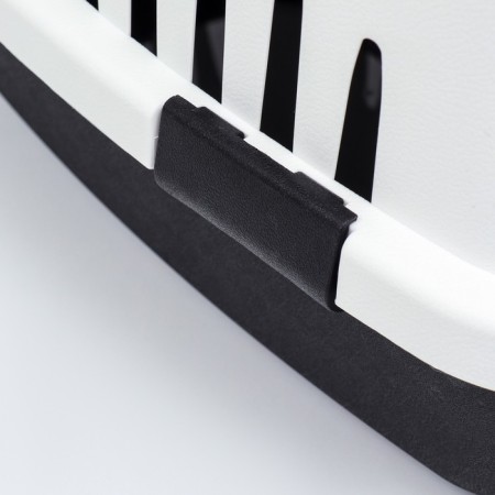 Carriage for animals, black and white-12