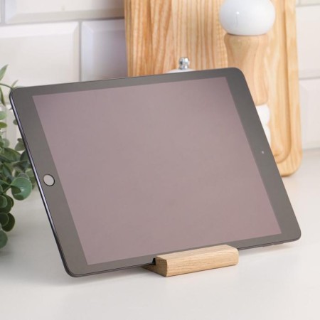 Smartphone stand, wooden-2