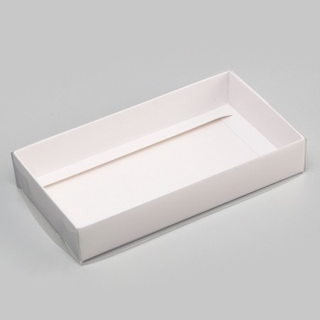 Confectionery packaging, white with PVC lid, 18 x 10 x 3 cm