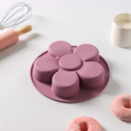 Baking form "Flower", 23 × 23 × 4.5 cm, lilac color