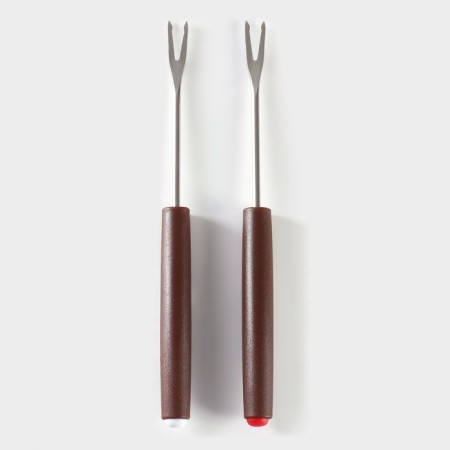 Ceramic set for Fonda Vokoinnitsa, 2 skewers, brown color-2