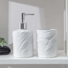 A set of accessories for the bathroom 