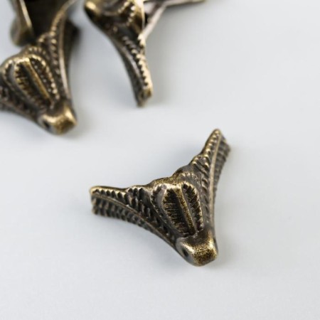 Corner (leg) for the casket metal "reptile" (set 4 pcs) 1.5x2x1.5 cm