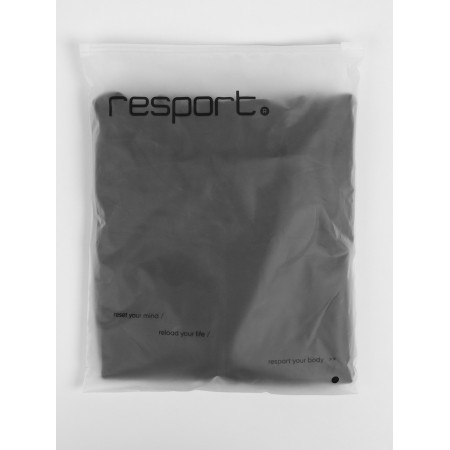 Longslit female Resport, on a zipper, p. 44, the color is black, basic, with a long sleeve-23