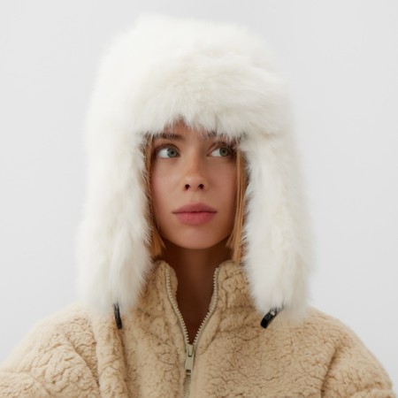Female-heading hat Minaku, milk color, rr 56-58