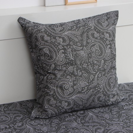 The set is economy and Patterns: sheet 145*214 cm, 70*70 cm, calico, 120g, 100% cotton-1
