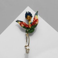 Brooch 