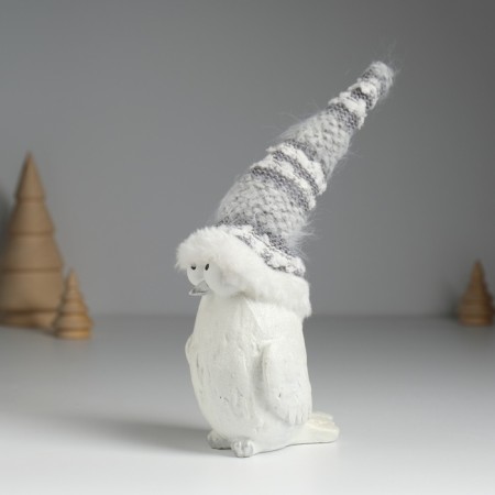 Souvenir Polystone "Bird Bullaza in a gray cap" 6.5x8x23 cm-3